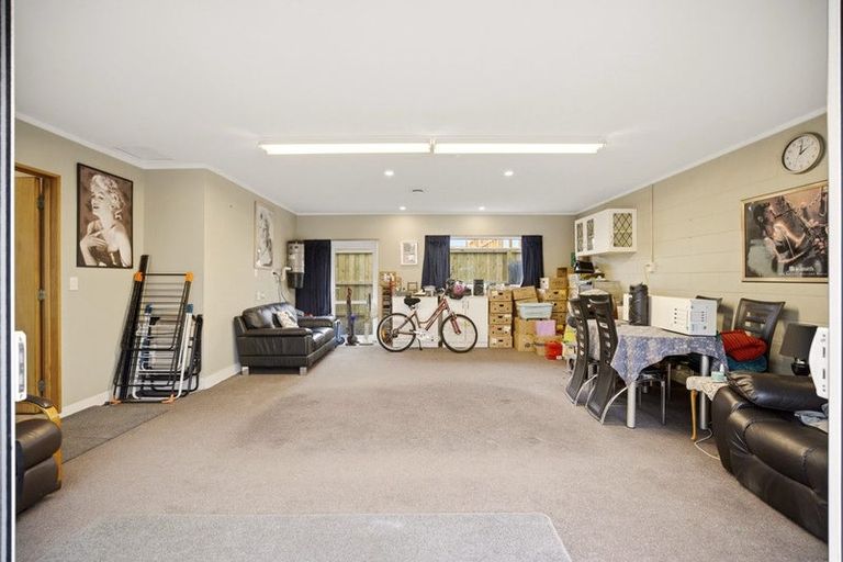 Photo of property in 2/122 Harewood Road, Papanui, Christchurch, 8053