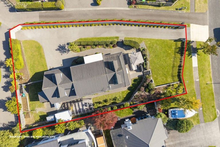 Photo of property in 83 Harvey Street, Waipahihi, Taupo, 3330