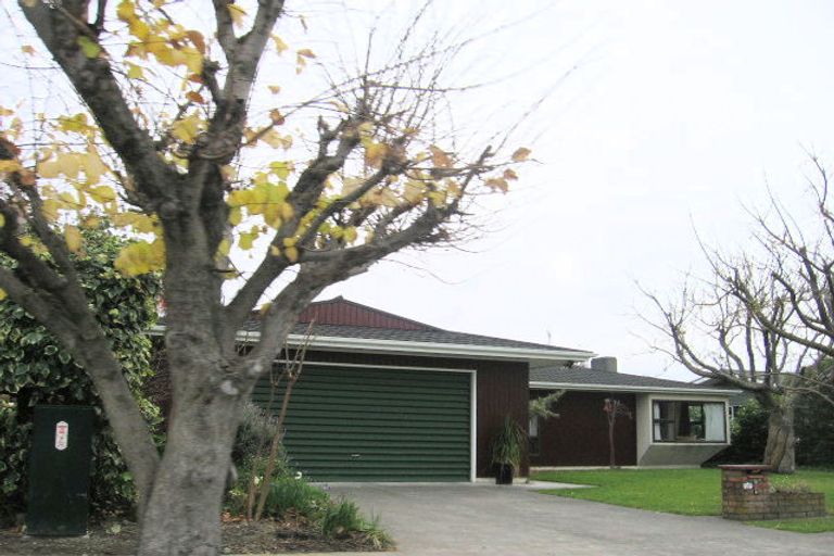 Photo of property in 9 Crichton Place, Taradale, Napier, 4112