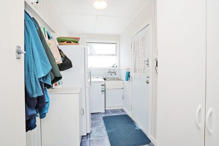 Photo of property in 74 Helmsdale Street, Waverley, Invercargill, 9810