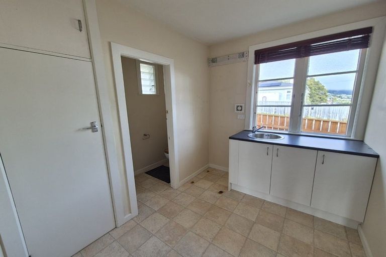Photo of property in 14 Lincoln Street, Picton, 7220