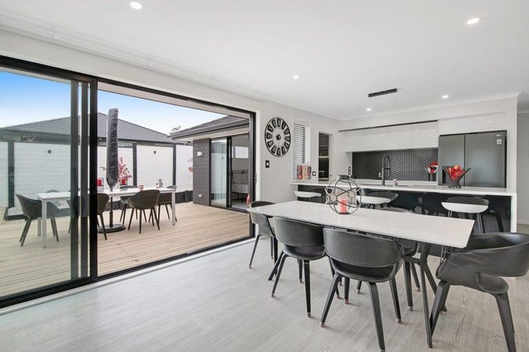 Photo of property in 23 Urumaraki Avenue, Helensville, 0800