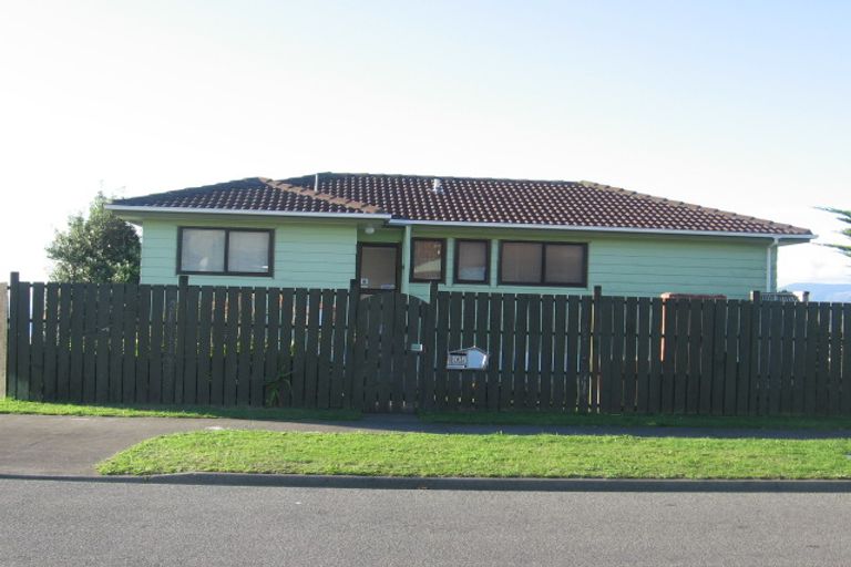 Photo of property in 106 Pikarere Street, Titahi Bay, Porirua, 5022
