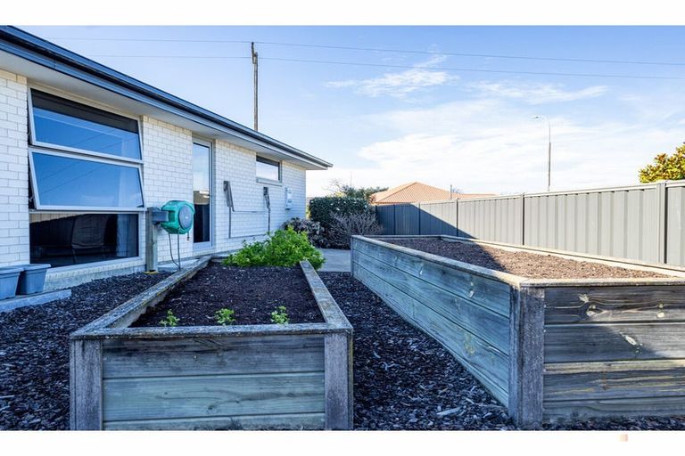 Photo of property in 24 Tancred Street, Geraldine, 7930