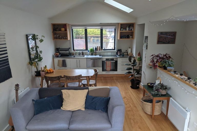 Photo of property in 3 Armour Avenue, Mount Victoria, Wellington, 6011