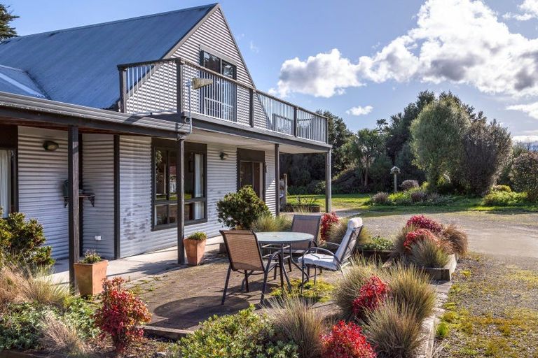 Photo of property in 252 East Taratahi Road, East Taratahi, Masterton, 5887