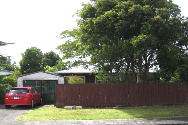 Photo of property in 71 Lancaster Road, Beach Haven, Auckland, 0626