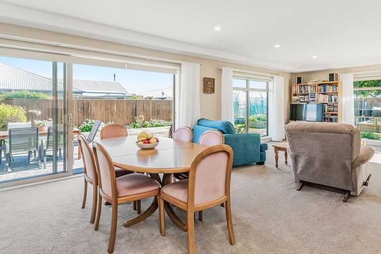 Photo of property in 47 Navy Loop, Rolleston, 7614