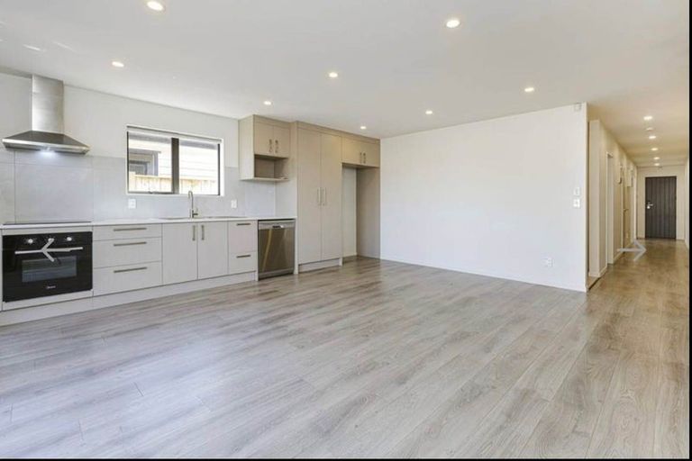 Photo of property in 4b Auranga Drive, Karaka, Papakura, 2113