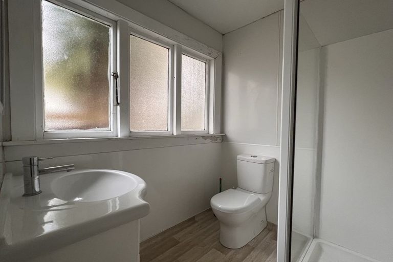 Photo of property in 60 Division Street, Riccarton, Christchurch, 8041