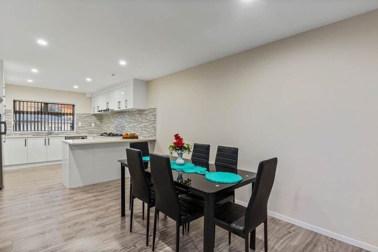 Photo of property in 37b Thomas Road, Mangere, Auckland, 2022