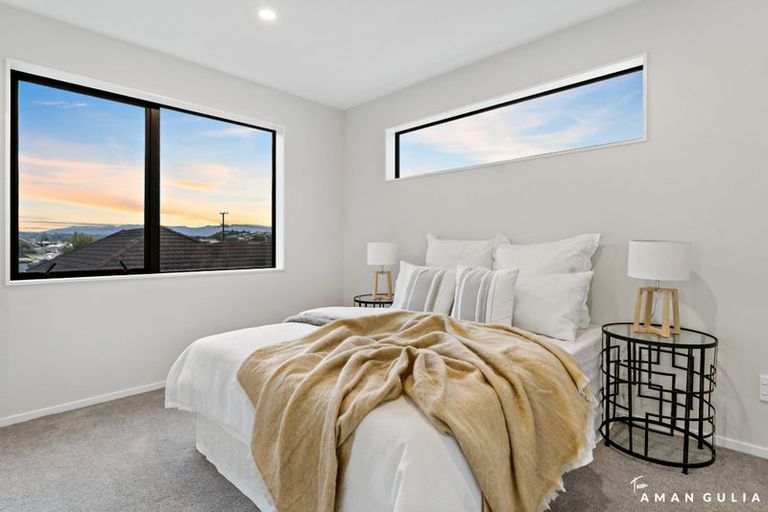 Photo of property in 14a Serjeant Street, Henderson, Auckland, 0612
