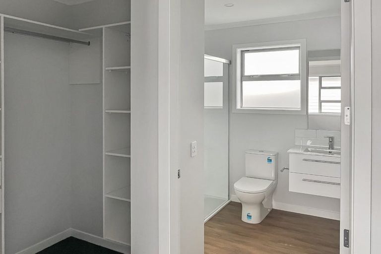 Photo of property in 18 Te Ara O Motutawa, Avalon, Lower Hutt, 5011