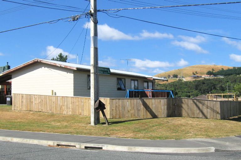 Photo of property in 1f2- Waimarama Grove, Birchville, Upper Hutt, 5018
