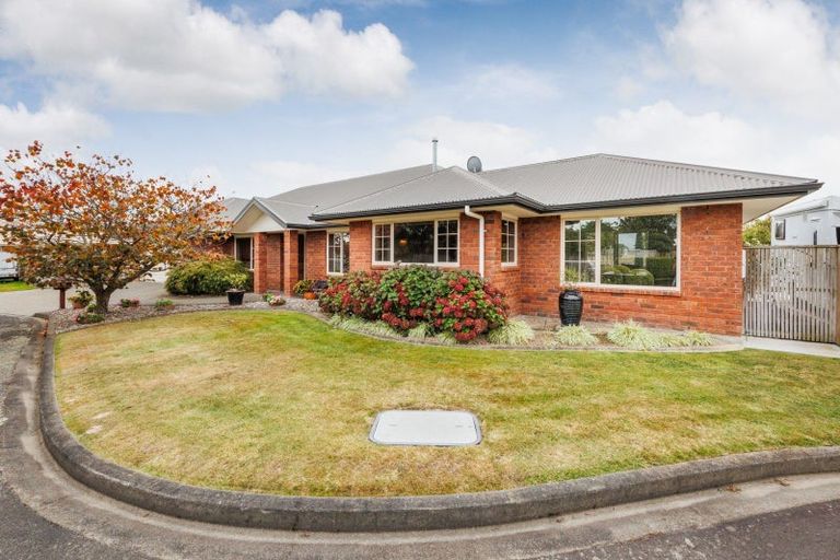 Photo of property in 10 Pip Way, Omokoroa, 3114