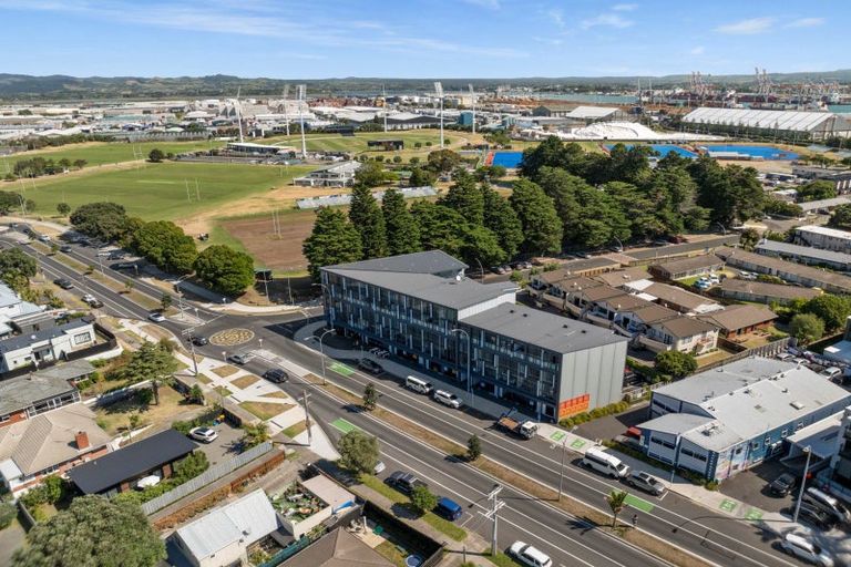 Photo of property in 4/436 Maunganui Road, Mount Maunganui, 3116
