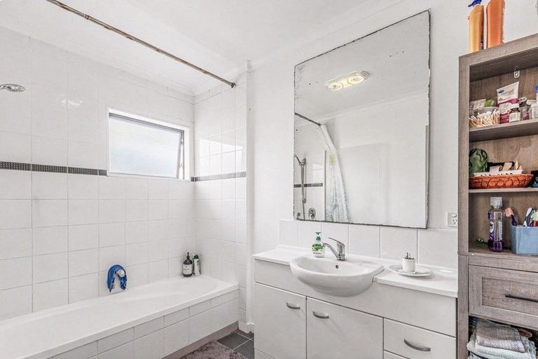 Photo of property in 7a Seafront Road, Castlecliff, Whanganui, 4501