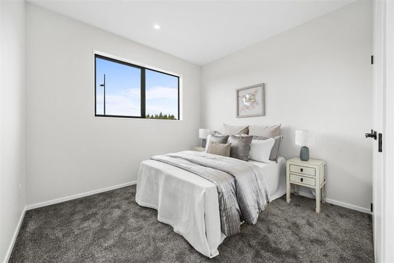 Photo of property in 73 Tributary Parade, Karaka, 2113