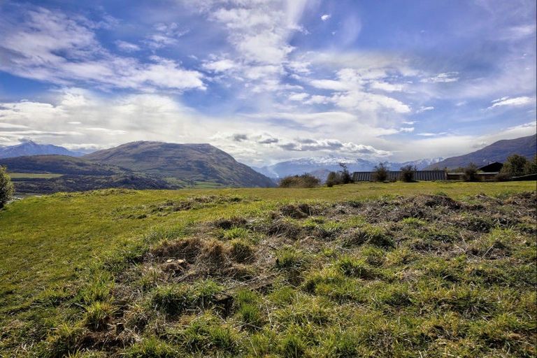 Photo of property in 42 Orford Drive, Jacks Point, Queenstown, 9371