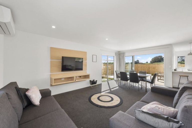 Photo of property in 12u2 Faber Place, Rototuna North, Hamilton, 3281