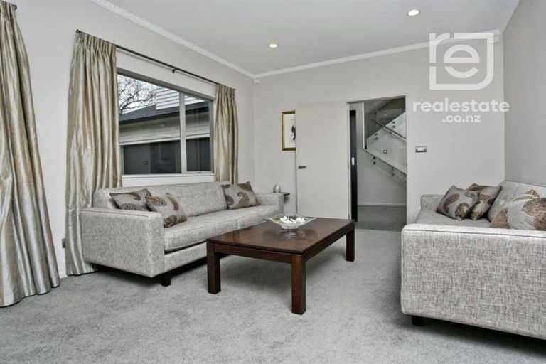 Photo of property in 11a Maleme Avenue, Belmont, Auckland, 0622