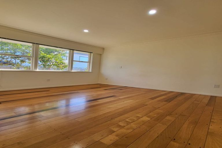 Photo of property in 2/39 Avis Avenue, Papatoetoe, Auckland, 2025