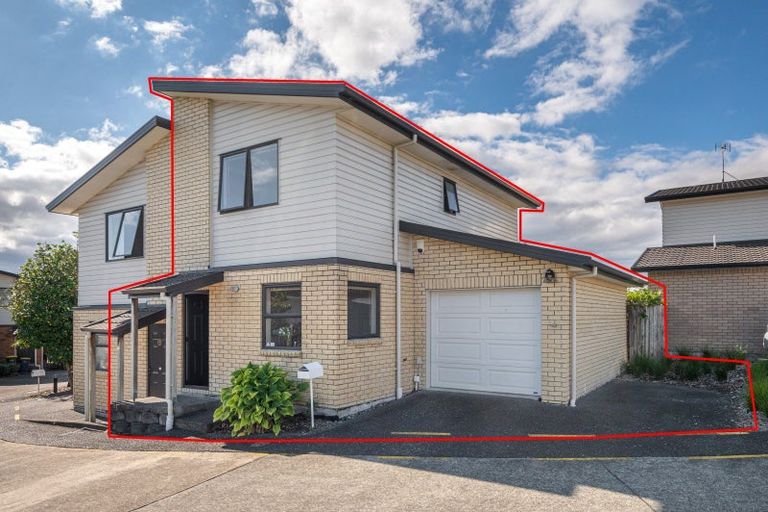 Photo of property in St Claire Village, 15/172 Mcleod Road, Te Atatu South, Auckland, 0610