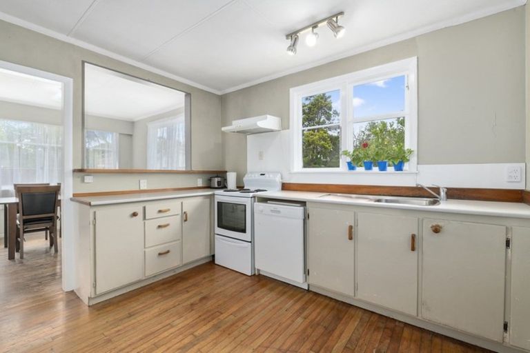 Photo of property in 5 Clarke Avenue, Highbury, Palmerston North, 4412
