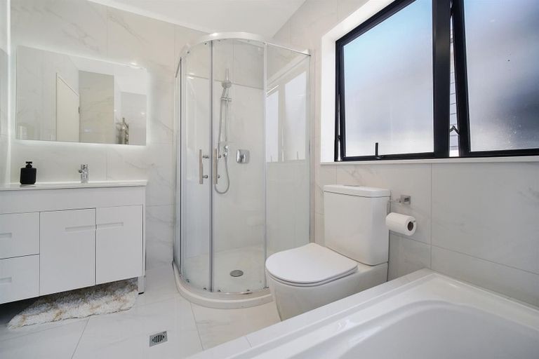 Photo of property in 67a Soaring Bird Drive, Takanini, 2112