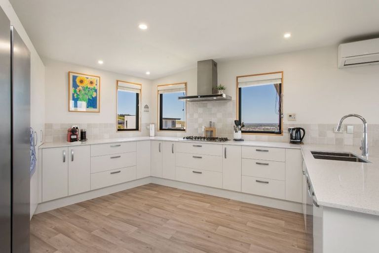 Photo of property in 2 Blencathra Place, Westmorland, Christchurch, 8025