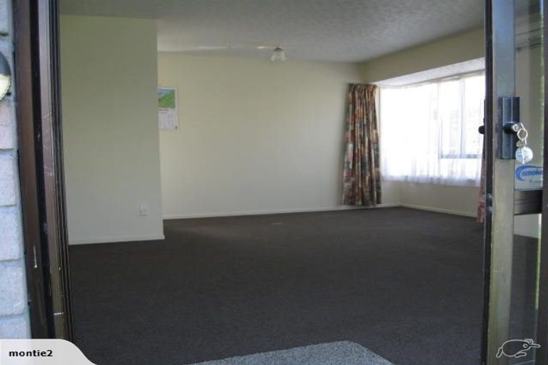 Photo of property in 33 Mortlake Street, Islington, Christchurch, 8042