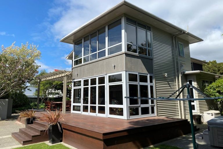 Photo of property in 4a Bloomfield Terrace, Hutt Central, Lower Hutt, 5010