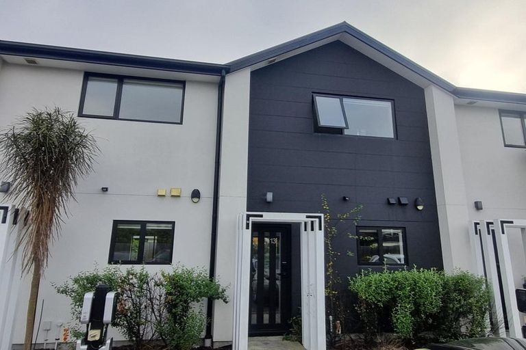Photo of property in 17 Bings Lane, Richmond, Christchurch, 8013