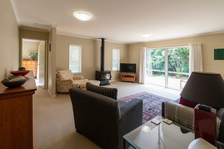 Photo of property in 27 Jacks Bush Road, Waikanae, 5391