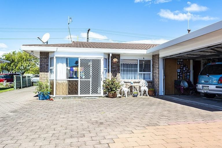 Photo of property in 36 Tukapa Street, Westown, New Plymouth, 4310