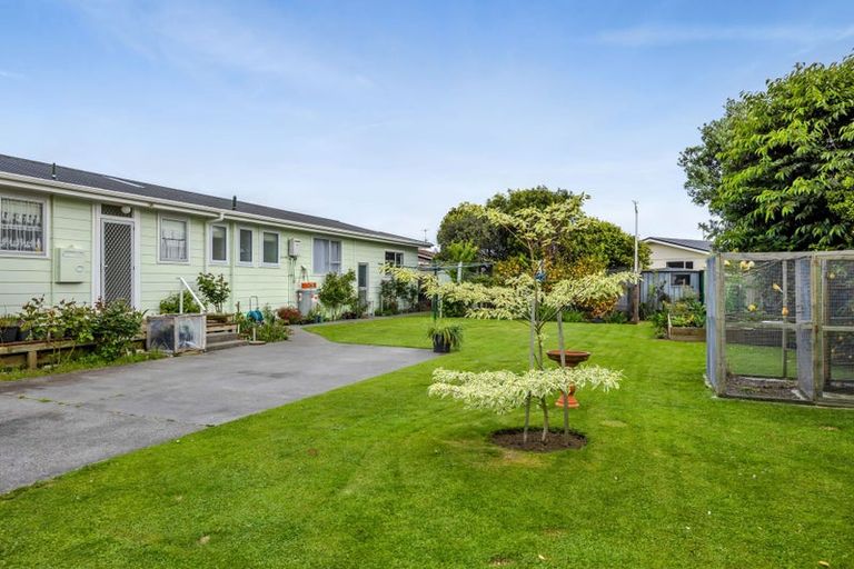 Photo of property in 35 Murdoch Street, Hawera, 4610