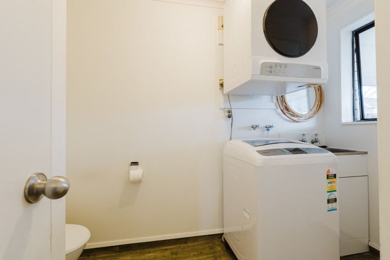 Photo of property in 43 Pencarrow Street, Highbury, Palmerston North, 4412