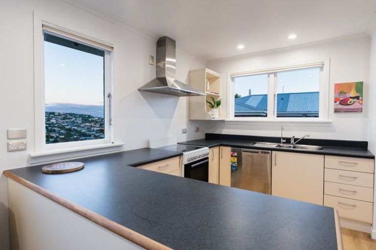 Photo of property in 29 Glendevon Place, Vauxhall, Dunedin, 9013