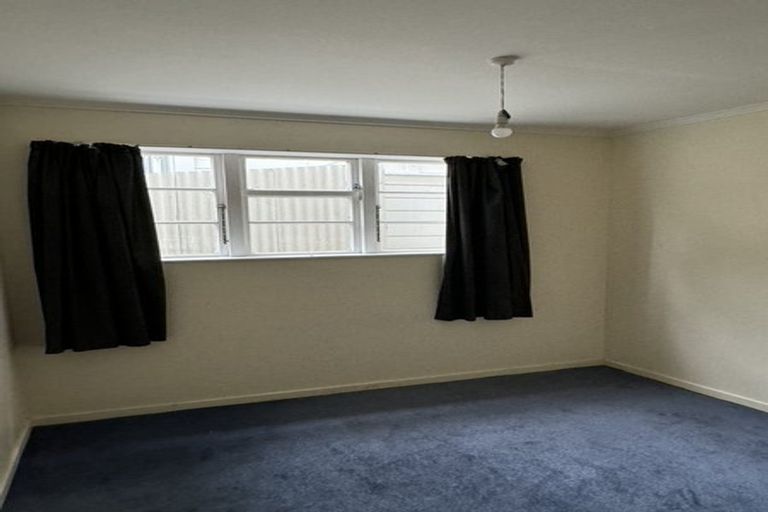 Photo of property in 3/15 Dover Street, Island Bay, Wellington, 6023