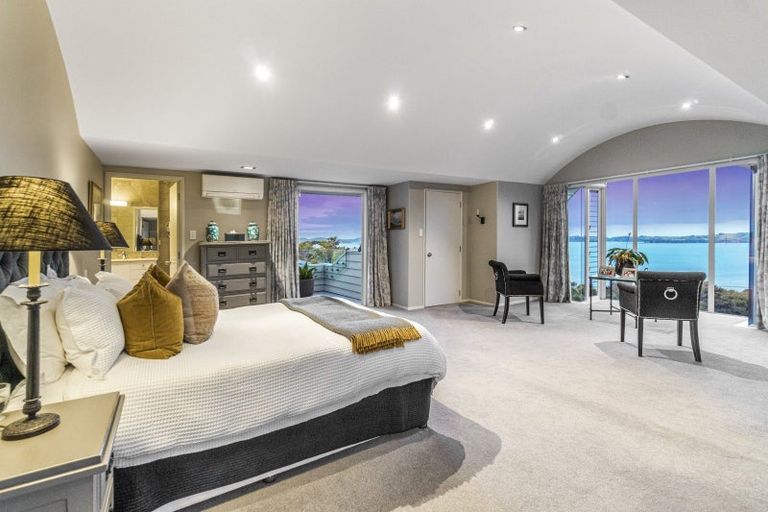 Photo of property in 2 Puriri Place, Sandspit, Warkworth, 0982