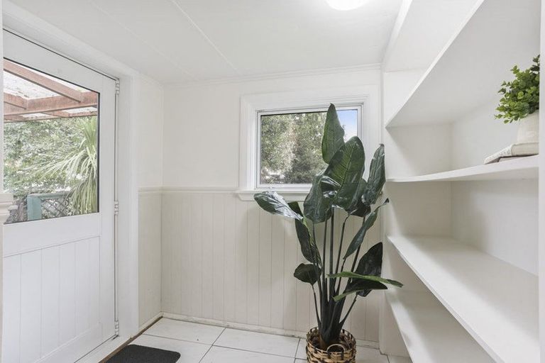 Photo of property in 197a Main North Road, Redwood, Christchurch, 8051