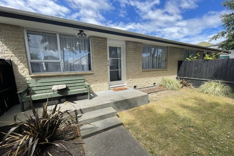 Photo of property in 2/100 Poulson Street, Addington, Christchurch, 8024