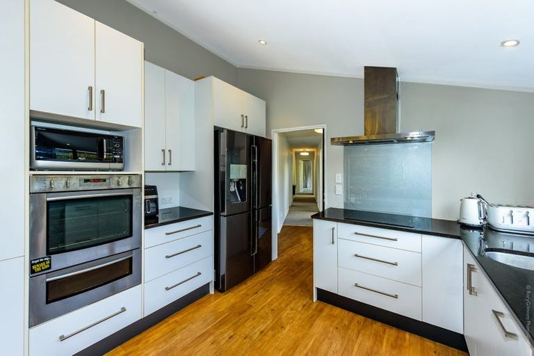 Photo of property in 16 Woodbank Street, Somerfield, Christchurch, 8024