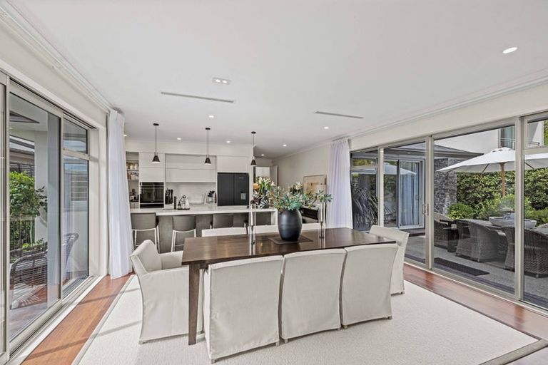 Photo of property in 77 Perry Street, Papanui, Christchurch, 8053