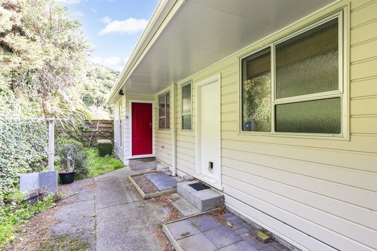 Photo of property in 8b Baxter Way, Karori, Wellington, 6012