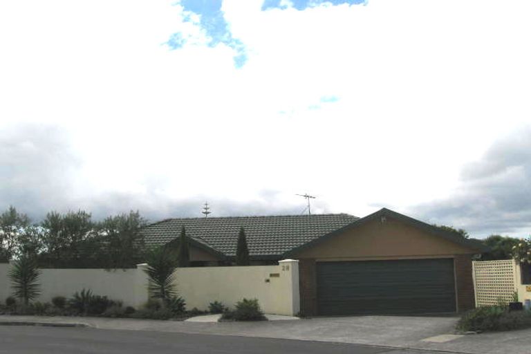 Photo of property in 28 Copplestone Place, New Lynn, Auckland, 0600