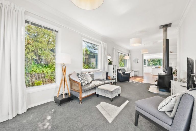 Photo of property in 48 Gurney Road, Kelson, Lower Hutt, 5010