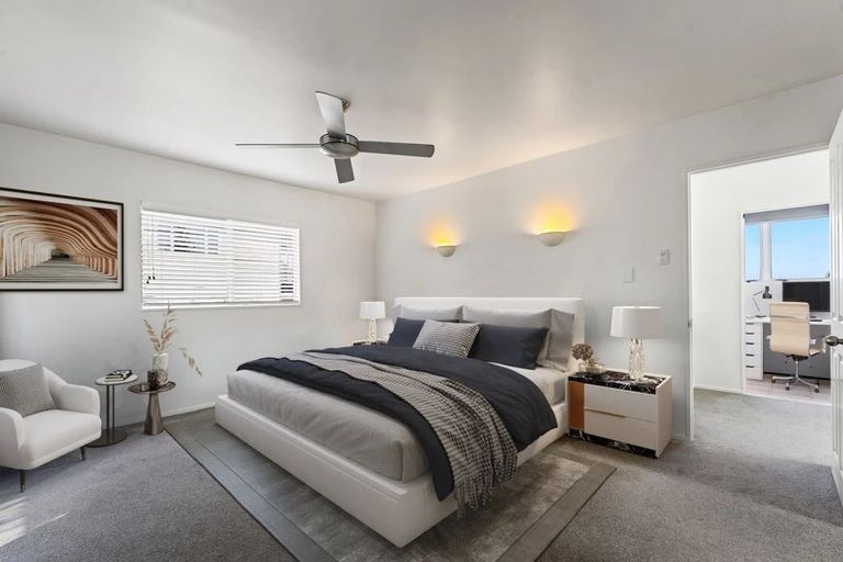 Photo of property in 1/104a Beach Road, Castor Bay, Auckland, 0620