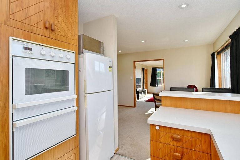 Photo of property in 2/19 Mulberry Place, Redwood, Christchurch, 8051