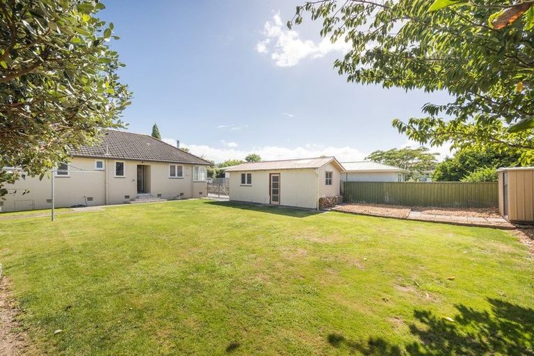 Photo of property in 20 Milton Street, Roslyn, Palmerston North, 4414